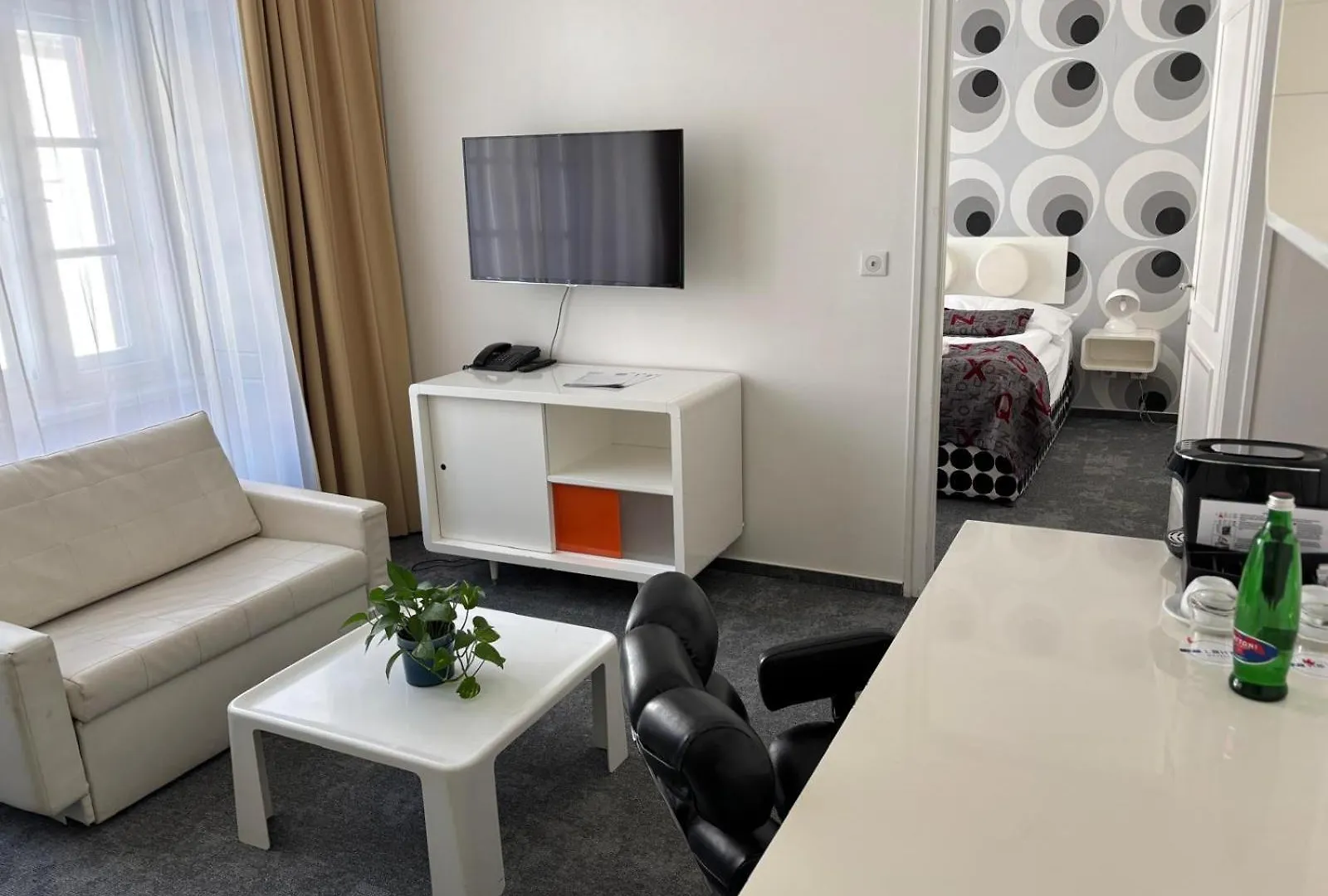 LH Vintage Design Hotel Sax Prag